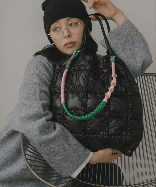 210nouve（トゥージュヌーブ）の「ナイロン チェック柄 コードストラップ バッグ（ハンドバッグ・レディース・ブラック/カーキ・FREE）」の17枚目の写真