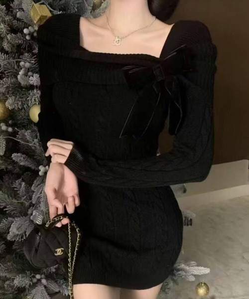 セール】【2025秋冬新作】オフショル風リボン付きケーブルニットミニ