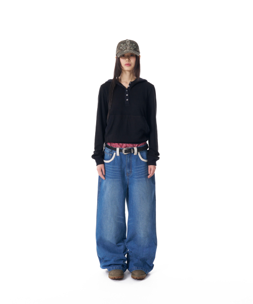 AAKAM(アーカム)の「Contrast Washed Denim Pants (Blue)(デニムパンツ・レディース・その他・1/2)」の5枚目の写真