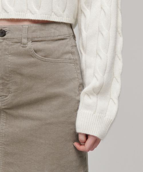 MUSINSA STANDARD WOMAN（ムシンサスタンダードウーマン）の「ウィメンズアンゴラブレンドケーブルクロップニット[アイボリー]（ニット/セーター・レディース・その他・X-SMALL/SMALL/MEDIUM/LARGE）」の3枚目の写真
