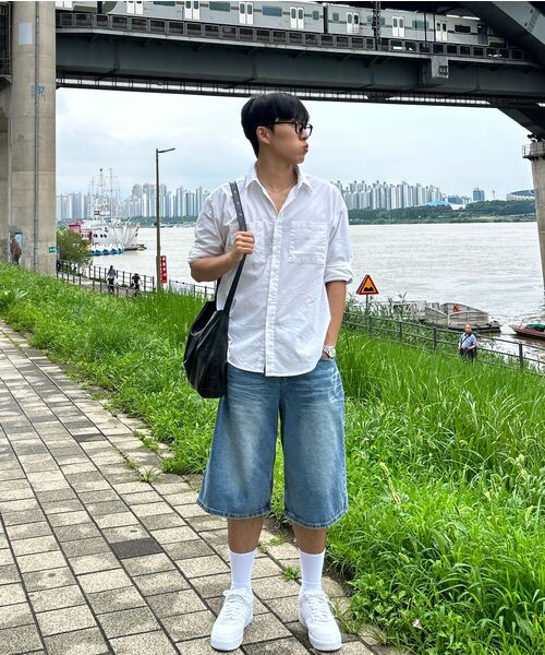 TOFFEE(トフィー)の「ウォッシュドバミューダデニムパンツ(ブルー)(その他パンツ・メンズ・その他・SMALL/MEDIUM/LARGE/X-LARGE)」の2枚目の写真