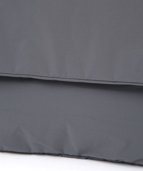 BAYFLOW（ベイフロー）の「チャーム付き中綿ショルダーバッグ（ショルダーバッグ・メンズ・ブラック/グレー・FREE）」の19枚目の写真