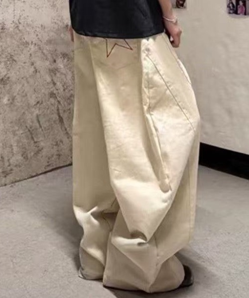 Achic（アシック）の「バックししゅうデニムパンツ（デニムパンツ・レディース・ブラウン/アイボリー・S/M）」の14枚目の写真