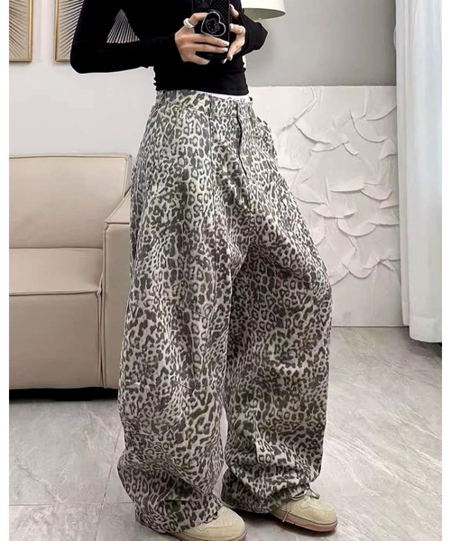 CHEER(チアー)の「レオパード柄バレルレッグルーズパンツ(その他パンツ・レディース・ベージュ・S/M/L/3L)」の21枚目の写真