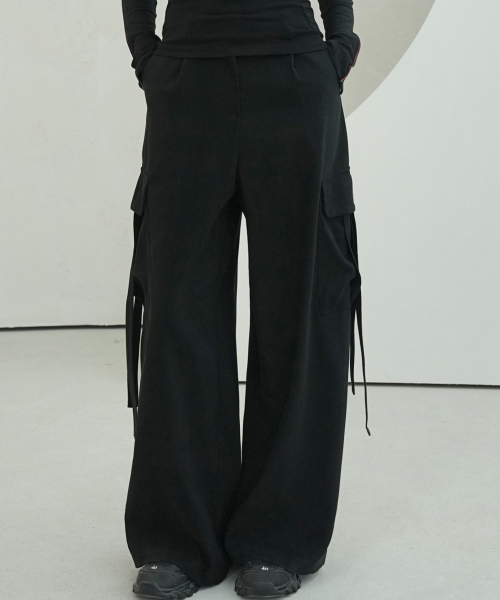 Vivacious(ビバシャス)の「Strap Cargo Pants - 3COL(その他パンツ・レディース・ピンク/カーキ/ブラック・SMALL/MEDIUM/LARGE)」の6枚目の写真