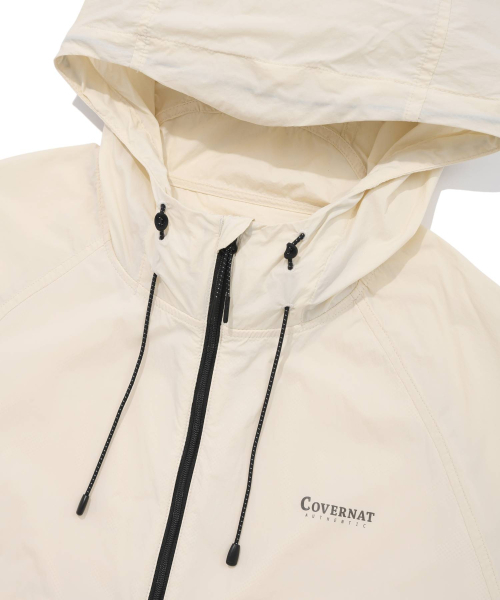 COVERNAT（カバーナット）の「軽量パッカブルウインドブレーカーエクリュ（ナイロンジャケット・レディース・その他・SMALL/MEDIUM/LARGE/X-LARGE/X-SMALL）」の4枚目の写真