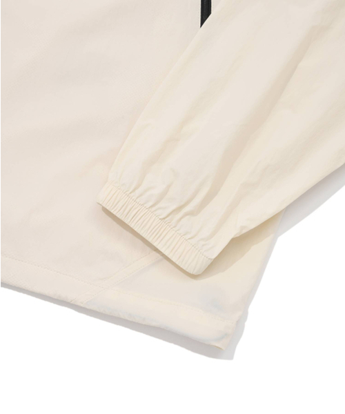 COVERNAT（カバーナット）の「軽量パッカブルウインドブレーカーエクリュ（ナイロンジャケット・レディース・その他・SMALL/MEDIUM/LARGE/X-LARGE/X-SMALL）」の8枚目の写真