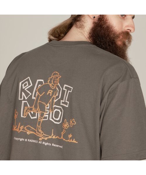 RADINEO(ラディネオ)の「エンボード 半袖Tシャツ グレー(Tシャツ/カットソー・メンズ・その他・LARGE/MEDIUM/SMALL/X-LARGE)」の3枚目の写真