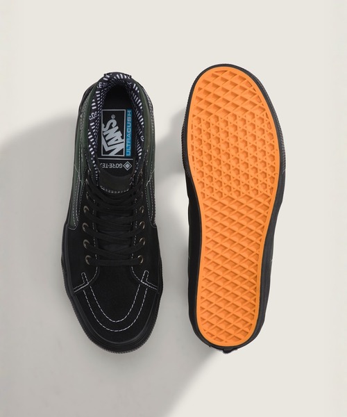 VANS（バンズ）の「スケートハイ GORE-TEX / SK8-Hi GORE-TEX OUTDOOR BLACK/ VN000DCBYJ71（スニーカー・メンズ・ダークグリーン・10.5/8.5/7.5/8/9/9.5/10/11/11.5/12）」の3枚目の写真