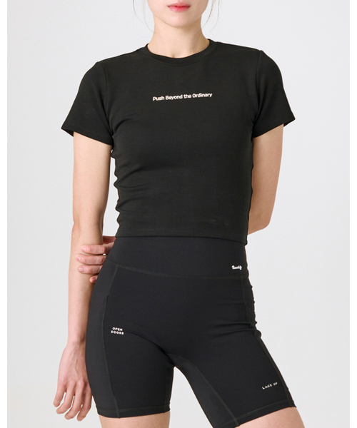 REACTIFY(リアクティファイ)の「ウィメンズ PUSH クロップドTシャツ ブラック(Tシャツ/カットソー・レディース・その他・MEDIUM/SMALL/LARGE)」の1枚目の写真
