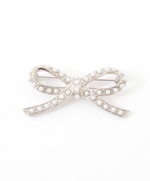 NOLLEY’S（ノーリーズ）の「【NOLLEYS goods】リボンパールブローチ（ブローチ/コサージュ・レディース・シルバー・FREE）」の16枚目の写真