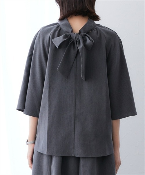 7days Life Styling(セブンデイズライフスタイリング)の「シャンブレー前後2WAYリボンタイブラウス セットアップ対応<大きいサイズ有>(シャツ/ブラウス・レディース・グレー系/ネイビー系・3L/LL/L/M)」の19枚目の写真
