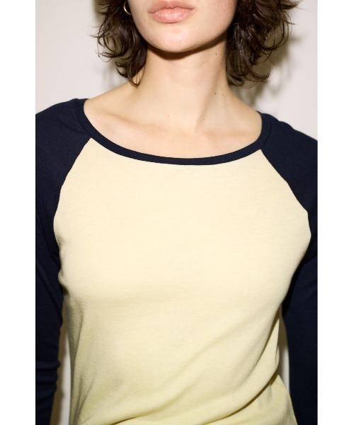 THROW by SLY（スローバイスライ）の「THROW FINE TOUCH RAGLAN L/S TOPS  ファインタッチラグランロングスリーブトップス 冬服 春服（Tシャツ/カットソー・レディース・ネイビー/レッド・FREE）」の7枚目の写真
