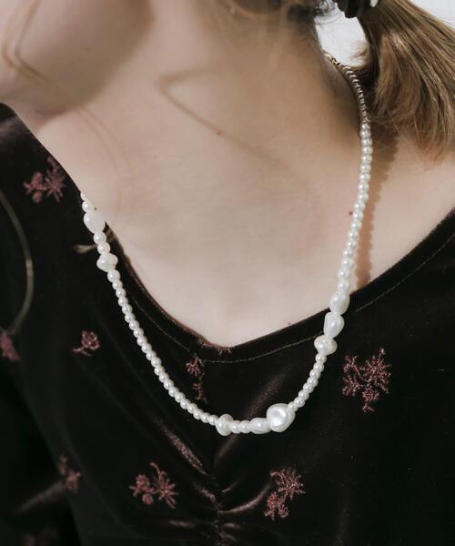 SMELLY（スメリー）の「ミックスパールネックレス（ネックレス・レディース・ホワイト・-）」の2枚目の写真