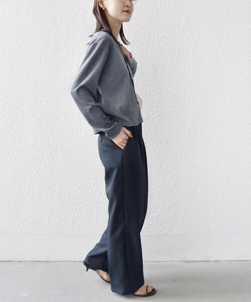 SHIPS（シップス）の「〈手洗い可能〉ポリエステル ベロア ボーダー パール モチーフ ボタン カーディガン（カーディガン/ボレロ・レディース・ネイビー・ONE SIZE）」の5枚目の写真