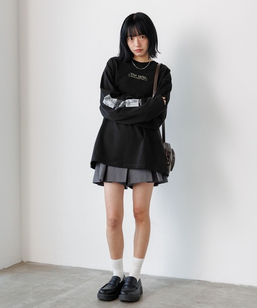 PBLIM（ページボーイリム）の「《UNISEX》モードフラワーロンＴ バックプリント / ルーズシルエット（Tシャツ/カットソー・レディース・オフホワイト/ブラック・MEDIUM/LARGE）」の20枚目の写真