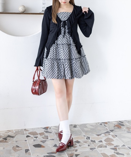 clear（クリア）の「フリルニットロングカーディガン[カジュアル 着回し抜群 大人 羽織り]（カーディガン/ボレロ・レディース・オフホワイト/グレー/ピンク/ブラック・F）」の6枚目の写真