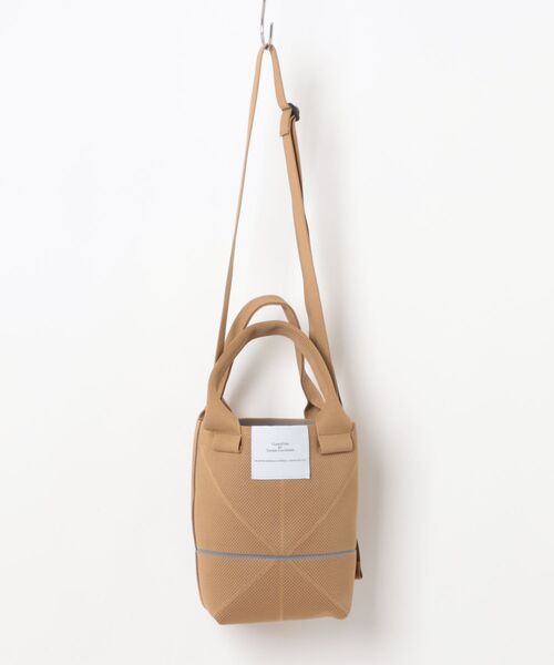 DRAW(ドロー)の「DRAW(ドロー) / 折り畳み式バッグ SMALL Fold Bag Small(ハンドバッグ・レディース・ブラック/ベージュ/ネイビー/ダークブラウン・FREE)」の3枚目の写真