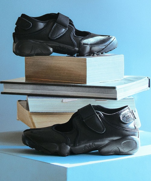 NIKE)AIR RIFT（スニーカー）｜NIKE（ナイキ）のファッション通販