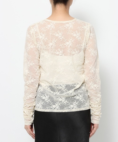 LOWRYS FARM（ローリーズファーム）の「フロッキーレースプルオーバーＬＳ 657325（Tシャツ/カットソー・レディース・ブラック/アイボリー・FREE）」の5枚目の写真