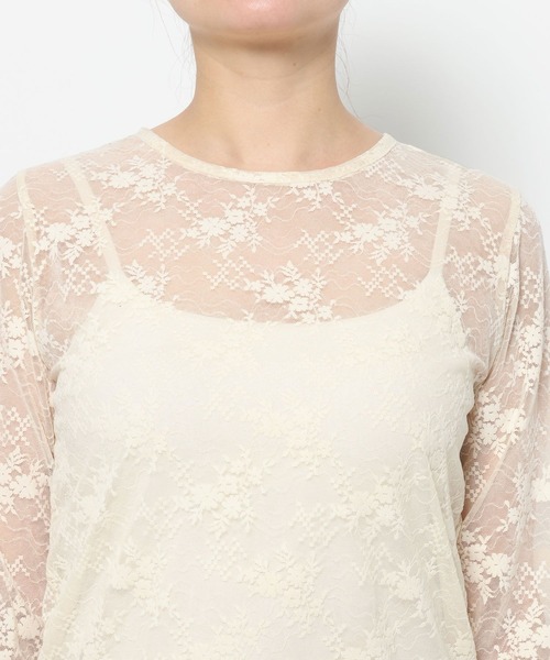 LOWRYS FARM（ローリーズファーム）の「フロッキーレースプルオーバーＬＳ 657325（Tシャツ/カットソー・レディース・ブラック/アイボリー・FREE）」の6枚目の写真