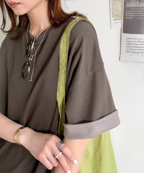 Java(ジャバ)の「《JaVaジャバコラボ》ゆるシルエットに、ひとさじのアクセント。オーバーサイズ配色BIGTEE(Tシャツ/カットソー・レディース・ブラウン/グレー/ベージュ・LARGE/X-LARGE/SMALL/MEDIUM)」の22枚目の写真