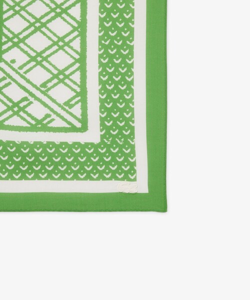 LACOSTE（ラコステ）の「テニスコートプリントスカーフ（バンダナ/スカーフ・レディース・グリーン/イエロー・FREE）」の6枚目の写真