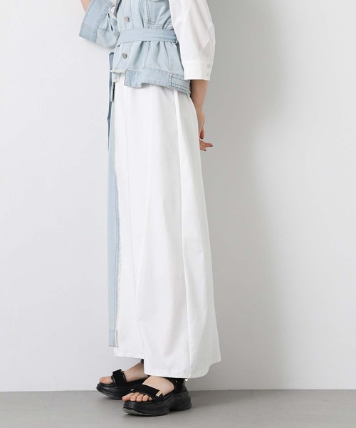 AULA AILA(アウラアイラ)の「AULAデニムドッキングワンピ(ワンピース・レディース・ネイビー/オフホワイト・FREE)」の18枚目の写真