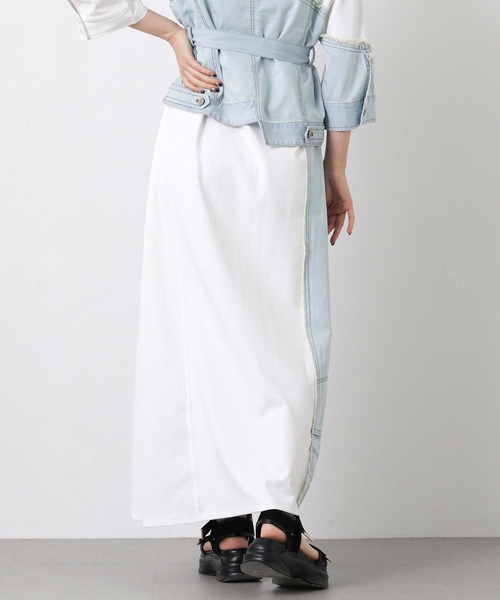 AULA AILA(アウラアイラ)の「AULAデニムドッキングワンピ(ワンピース・レディース・ネイビー/オフホワイト・FREE)」の19枚目の写真