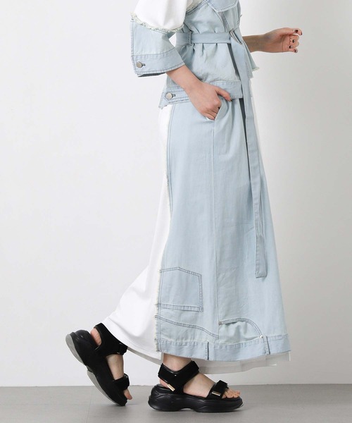 AULA AILA(アウラアイラ)の「AULAデニムドッキングワンピ(ワンピース・レディース・ネイビー/オフホワイト・FREE)」の20枚目の写真