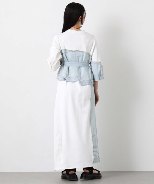 AULA AILA(アウラアイラ)の「AULAデニムドッキングワンピ(ワンピース・レディース・ネイビー/オフホワイト・FREE)」の22枚目の写真