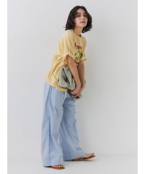 Ungrid(アングリッド)の「アボカドプリントTee(Tシャツ/カットソー・レディース・イエロー/オフホワイト/チャコールグレー・FREE)」の7枚目の写真