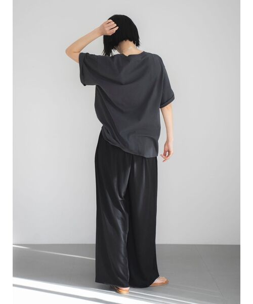 Ungrid(アングリッド)の「アボカドプリントTee(Tシャツ/カットソー・レディース・イエロー/オフホワイト/チャコールグレー・FREE)」の21枚目の写真