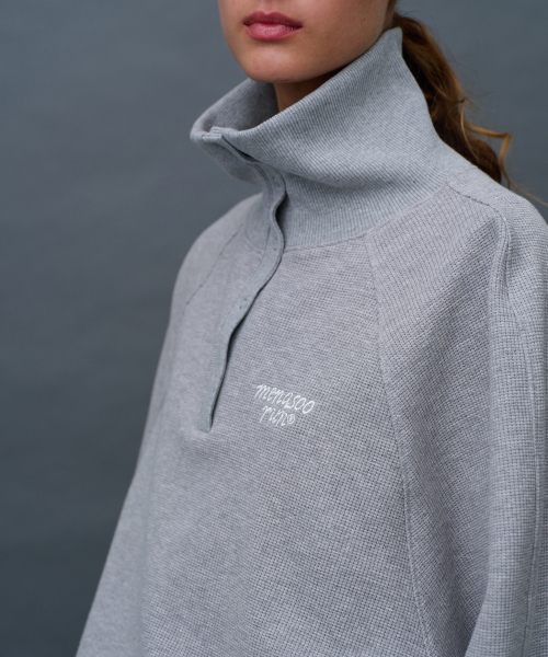 MENASOO（ミナス）の「Snap Waffle Sweatshirt（スウェット・レディース・スカイブルー/ブラック/グレー・F）」の10枚目の写真