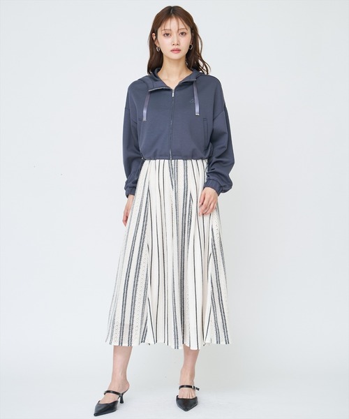 AND COUTURE(アンドクチュール)の「ラッセルストライプロングスカート(スカート・レディース・ホワイト系その他/ベージュ系その他・FREE)」の16枚目の写真