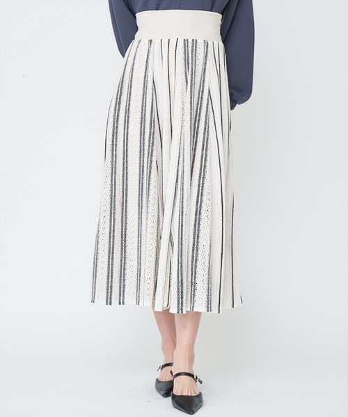 AND COUTURE(アンドクチュール)の「ラッセルストライプロングスカート(スカート・レディース・ホワイト系その他/ベージュ系その他・FREE)」の18枚目の写真