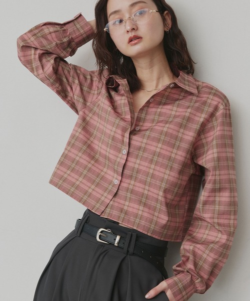 ad thie（アドティエ）の「ショート丈 チェックシャツ（シャツ/ブラウス・レディース・ブラウン/ピンク/オフホワイト/ライトブルー・FREE）」の4枚目の写真
