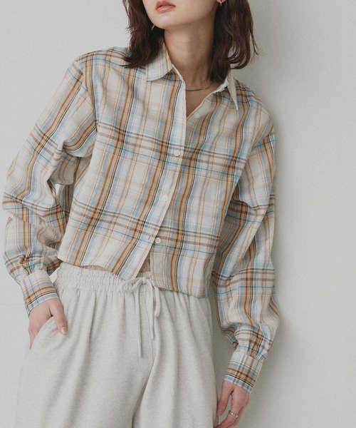 ad thie(アドティエ)の「ショート丈 チェックシャツ(シャツ/ブラウス・レディース・ブラウン/ピンク/オフホワイト/ライトブルー・FREE)」の6枚目の写真