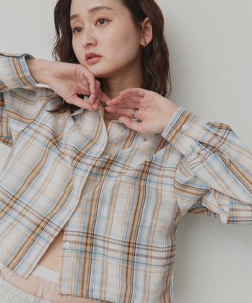 ad thie(アドティエ)の「ショート丈 チェックシャツ(シャツ/ブラウス・レディース・ブラウン/ピンク/オフホワイト/ライトブルー・FREE)」の8枚目の写真