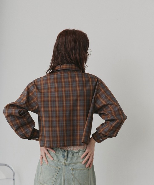 ad thie(アドティエ)の「ショート丈 チェックシャツ(シャツ/ブラウス・レディース・ブラウン/ピンク/オフホワイト/ライトブルー・FREE)」の19枚目の写真