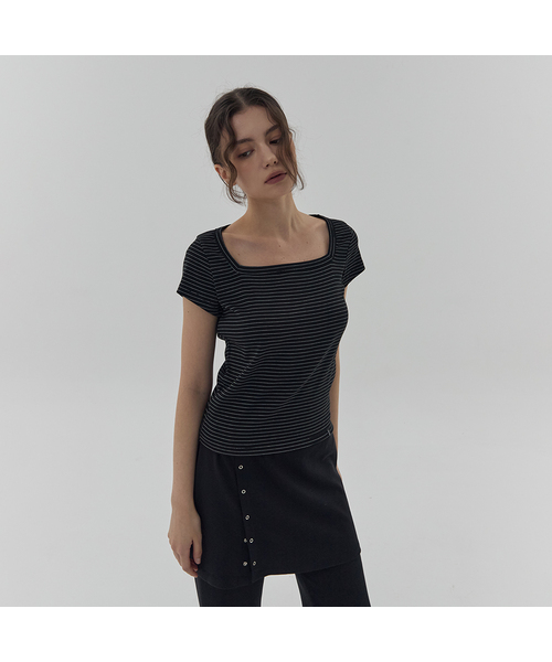 DEARSTALKER（ディアストーカー）の「D. BASIC STRIPE SQUARE-NECK T - 3 COLOR（Tシャツ/カットソー・レディース・ホワイト/ブラック/チャコール・FREE）」の2枚目の写真