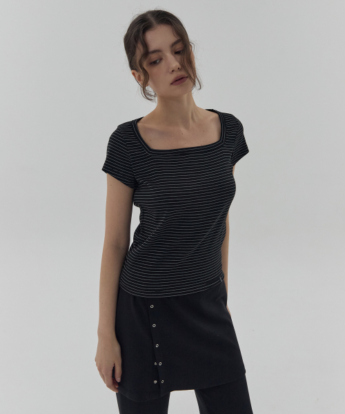 DEARSTALKER（ディアストーカー）の「D. BASIC STRIPE SQUARE-NECK T - 3 COLOR（Tシャツ/カットソー・レディース・ホワイト/ブラック/チャコール・FREE）」の6枚目の写真