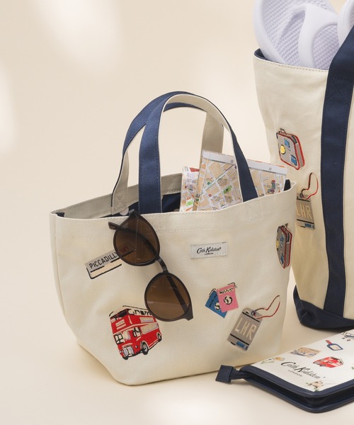 Cath Kidston（キャスキッドソン）の「トラベルトートバッグS（ハンドバッグ・レディース・ピンク/ネイビー・FREE）」の7枚目の写真
