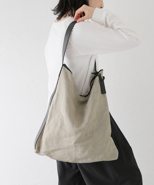 marco masi(マルコマージ)の「MARCOMASI/マルコマージ linen w leather BAG(ショルダーバッグ・レディース・ブラック・FREE)」の9枚目の写真