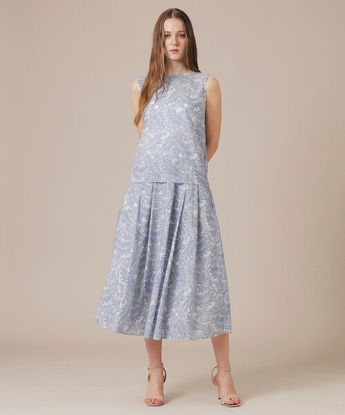MACKINTOSH LONDON(マッキントッシュ ロンドン)の「リーフプリントノースリーブブラウス(シャツ/ブラウス・レディース・ブルー/ベージュ・38/40)」の3枚目の写真