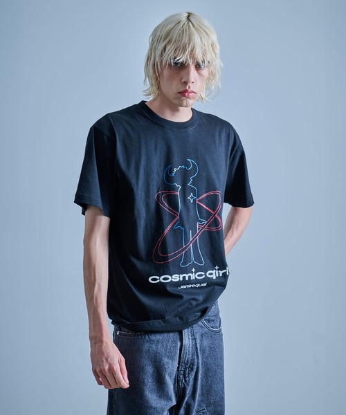 JUGLANS(ユグランス)の「Jamiroquai ジャミロクワイ 半袖 プリント アーティスト Tシャツ(Tシャツ/カットソー・メンズ・ブラック/ホワイト・M/L/XL)」の14枚目の写真