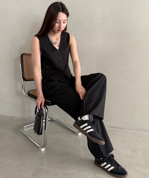 MYMOOD.(マイムード)の「シーン選ばず着用可◎コンパクトベスト×ストレートパンツセットアップ(セットアップ・レディース・ブラック/ベージュ/グレー・FREE)」の20枚目の写真