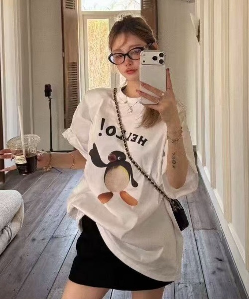 Lis ardent（リスアルダン）の「アニマルプリントTシャツ / ペンギン柄 / ビッグT（Tシャツ/カットソー・レディース・ホワイト/グレー・M）」の6枚目の写真