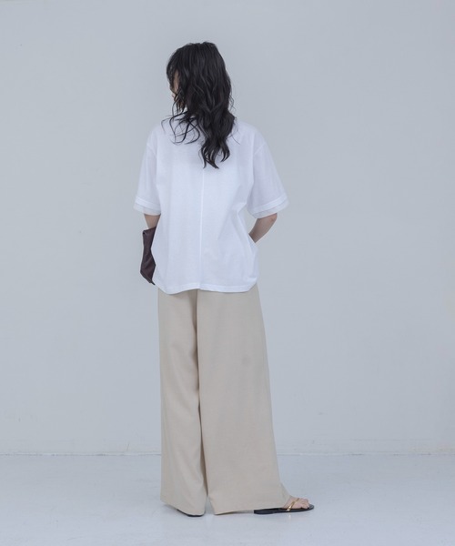 Eimee Law(エイミーロウ)の「ドレープフリル ワイドパンツ(その他パンツ・レディース・ライトベージュ/ネイビー・MEDIUM)」の5枚目の写真