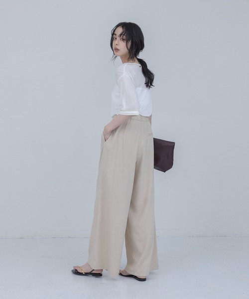 Eimee Law(エイミーロウ)の「ドレープフリル ワイドパンツ(その他パンツ・レディース・ライトベージュ/ネイビー・MEDIUM)」の19枚目の写真